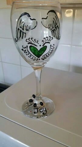 Hello,  I am Glassy Girl aka Emma.  I hand paint any glass gift for that special occasion. From Birthdays, Anniversaries, New baby etc. painted with lots of TLC