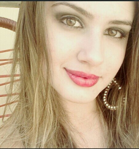 Palmerence,ariana, 18 anos,Deus,família,amigos e muita fé! =)