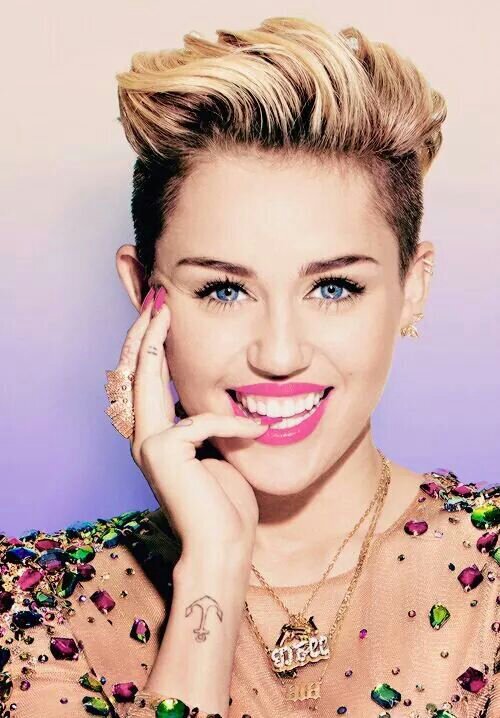 I AM SMILER BITCH.                                      #FUCKINGBANGERZ