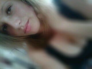 NazliW96's profile picture. 