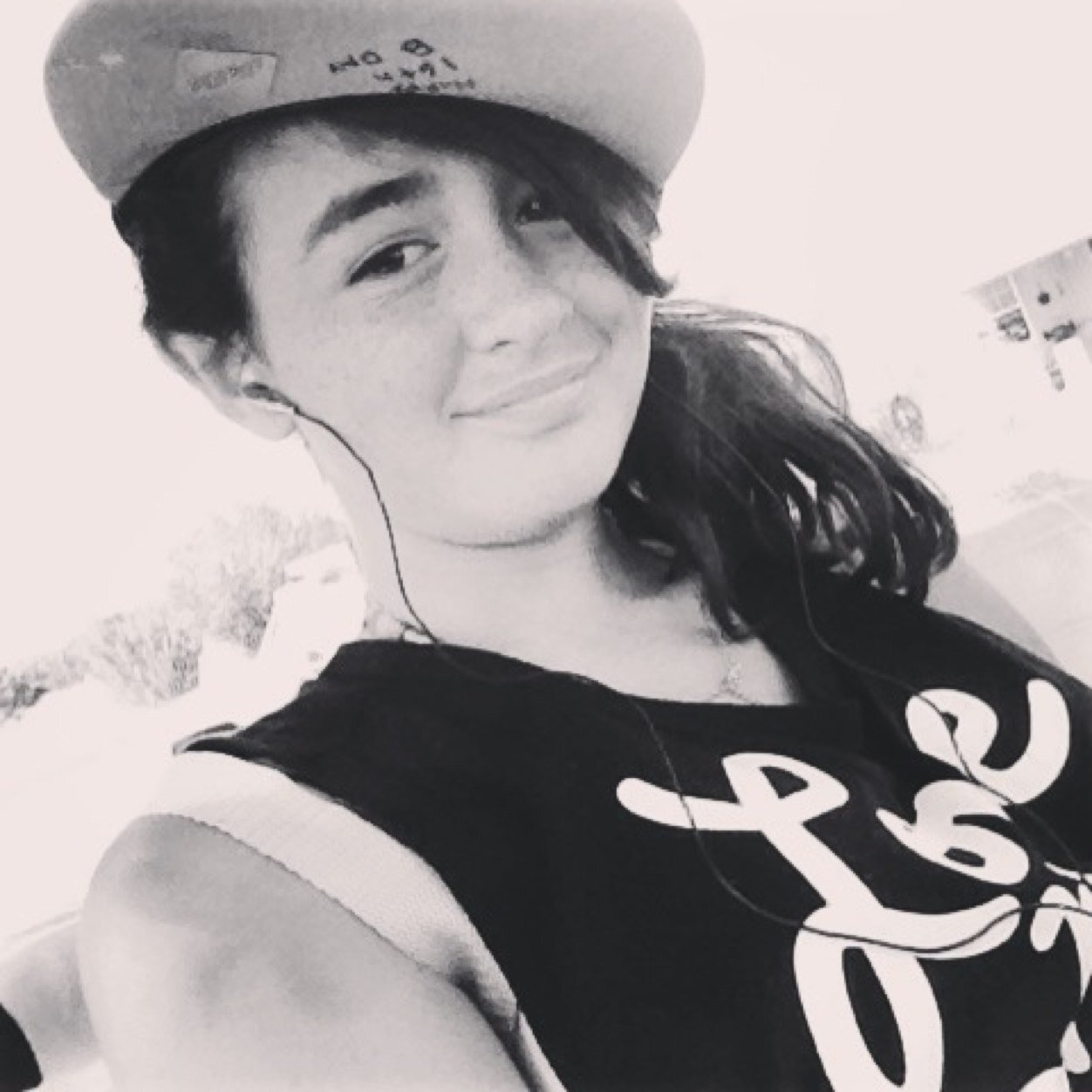 Country is the way. Rodeo is life i love animals i have three dogs 3 cows.