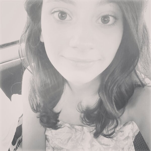 Alessia_Ali13's profile picture. {While God mated soulmates, I was standing in line for pizza.} Italy|Sicily|Catania. ~DIRECTIONER ~SMILER~《23♡July♥2010》F.O.O.D