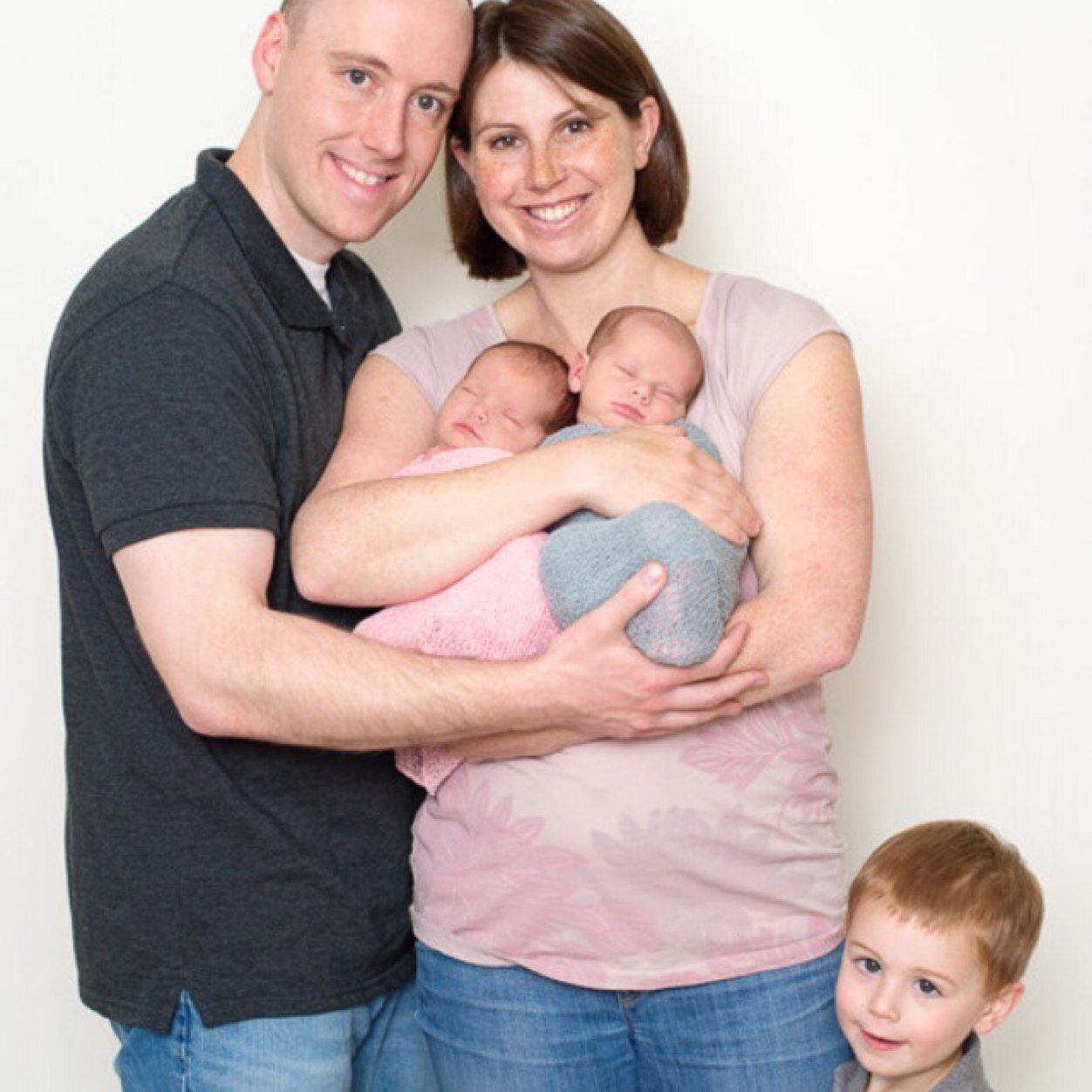 Wife, mom, fur-mother, photographer, child advocate, health nut