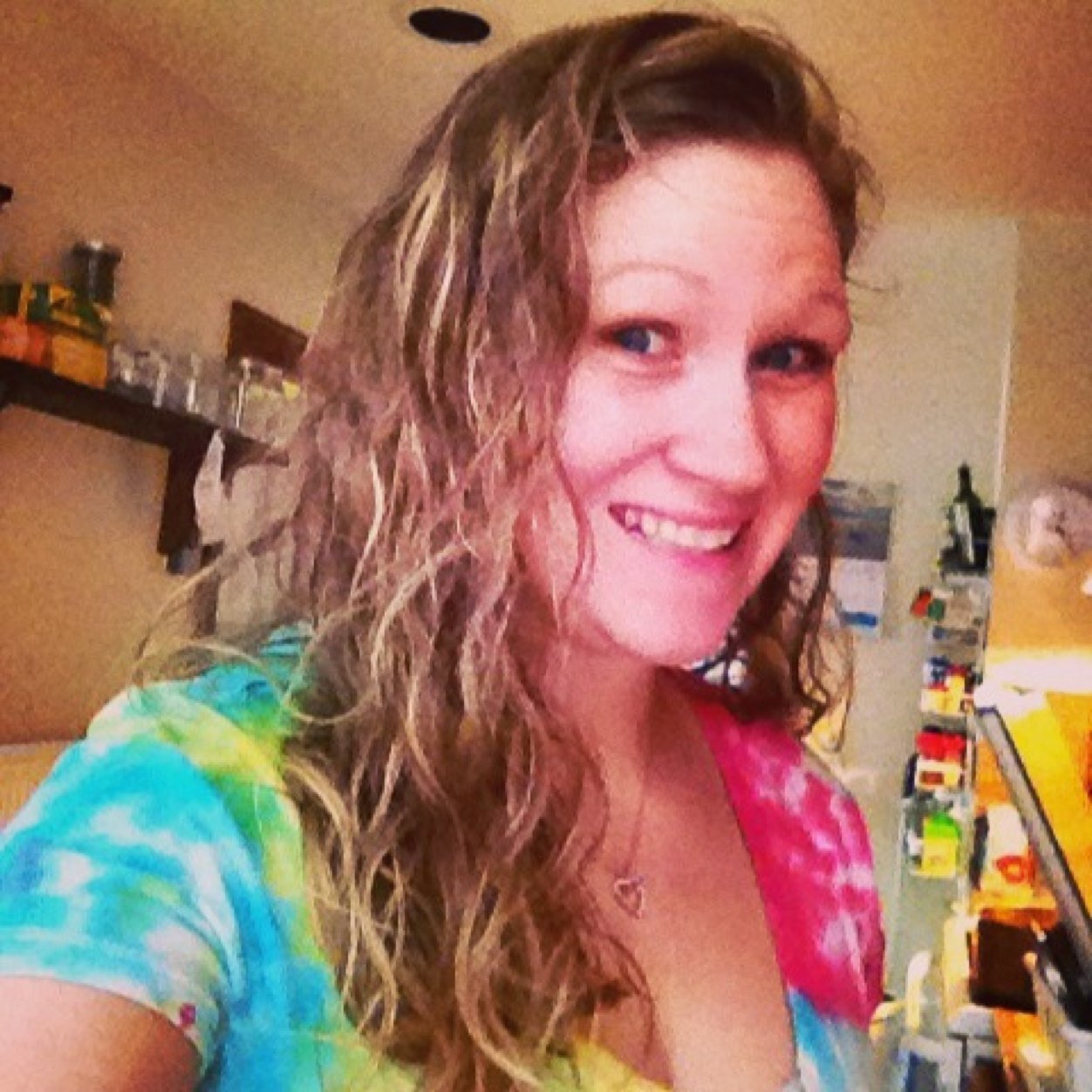Wife and Mother raising happy healthy kids on good food and sunshine Instagram @SGriffin1212