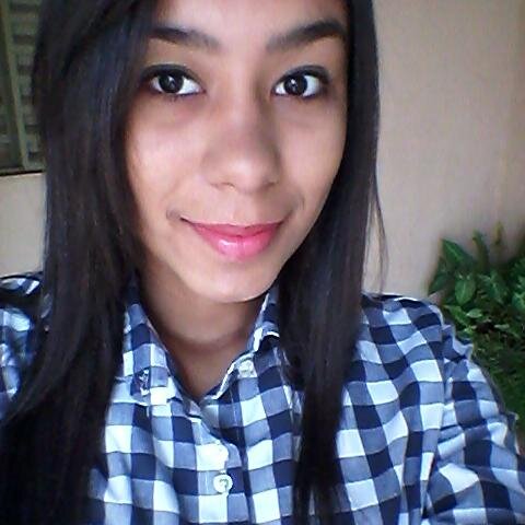 Atriz, Dançarina, Corinthiana, 18, Ariana, Chorona, Simpatica, Amiga, Calma, Sensivel, Fofa, Lerda, Timida.
