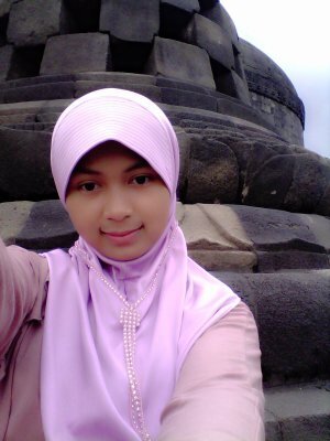 windanuraryanti's profile picture. | 27 September 1996  | SMP NEGERI 4 BATUJAJAR | SMAN 1 BATUJAJAR |