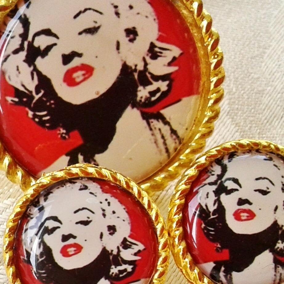 special accessories and clothes feel different than others .. what we propose to you is 100% unique