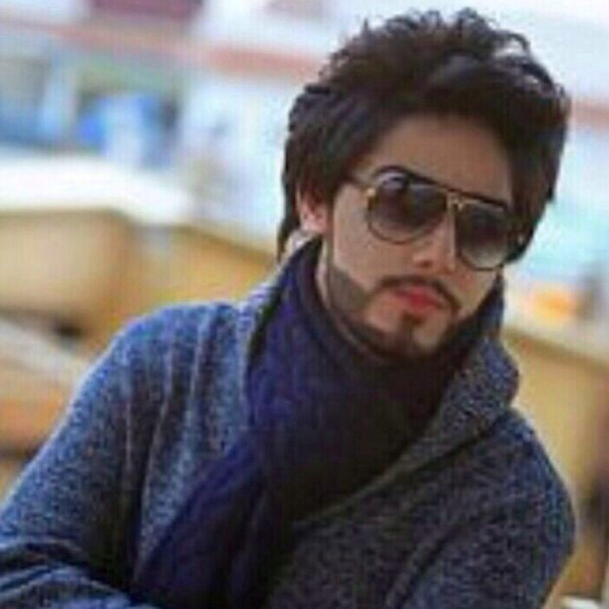 حمد إبراهيم السليمان من سوريا عمري 22 سنة