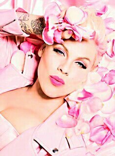 rfnanci81's profile picture. pink e moda' la mia musica3