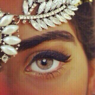 لا اله إلا انت سبحانك إني كنت ممن الظالمين ..♥