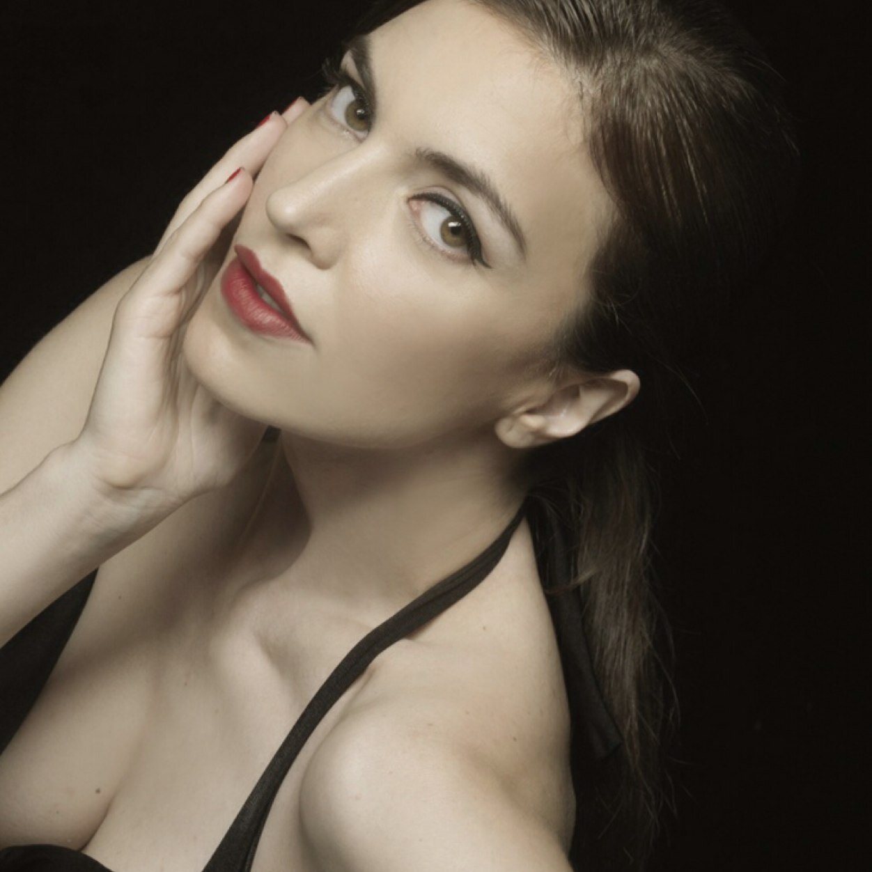 Paolaagostino's profile picture. Locutora y Periodista en @radiomitre  🎙   Editora @FashionClickok Amo ser #mama, el  teatro y más #OMTzapatos ♑️