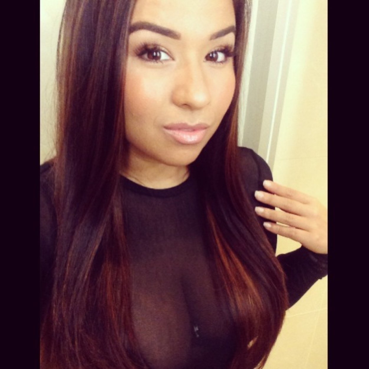 Make-Up Artist. Owner of BELLE nail&make-up studio. Graduate from Academy Of Freelance Makeup London. Previous experience of catwalk, music video's, bridal, Ads