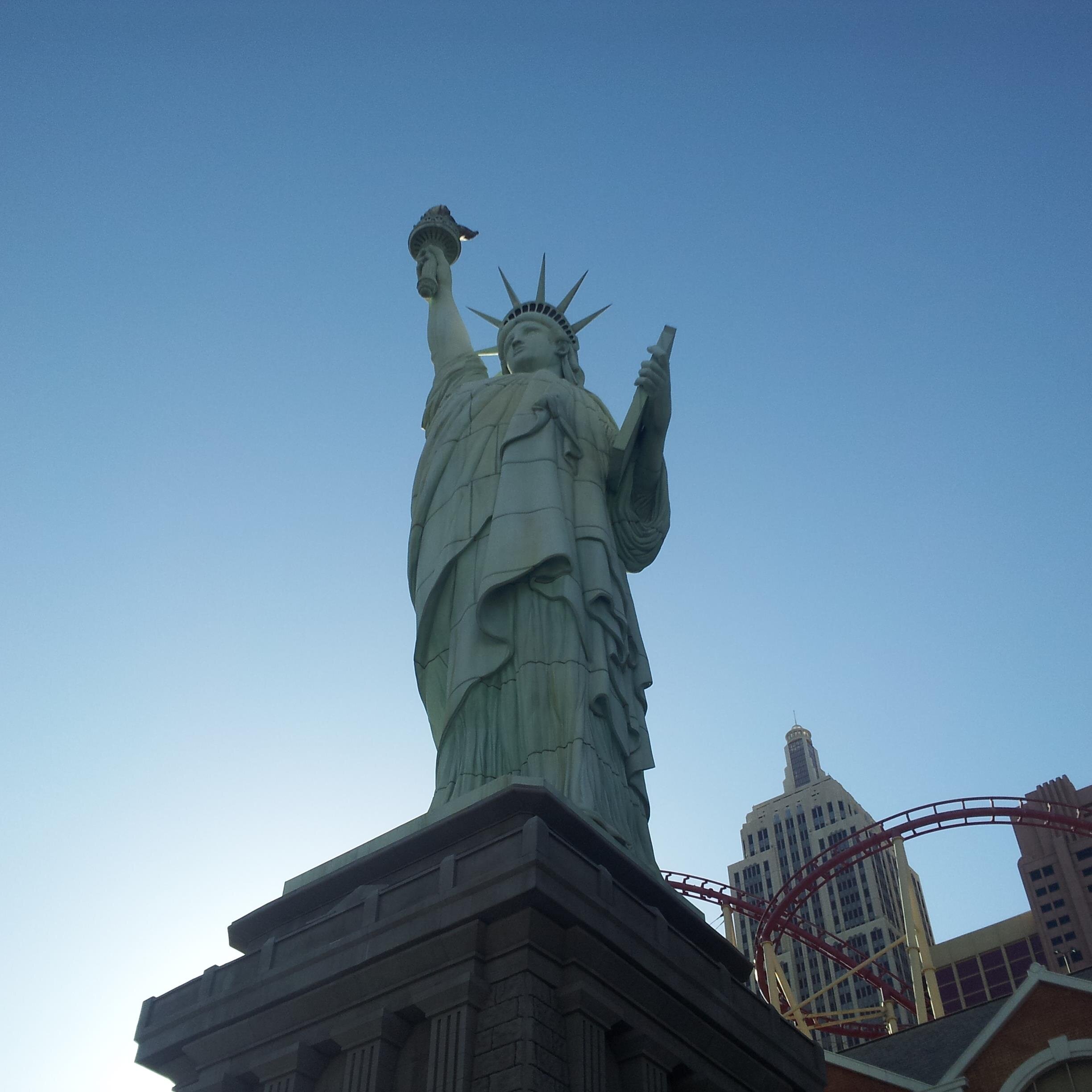 RFFL67's profile picture. Living in the great white north!
Love everything Vegas.