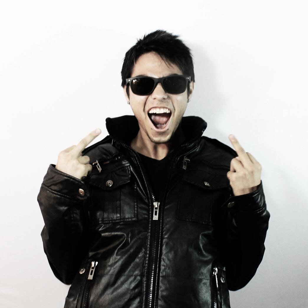 Christian Aguirre (Treble Clef) is a mexican producer on the psychedelic music,this proyect start on 01 / September / 2013.