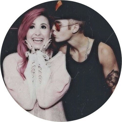 belieber and lovatic