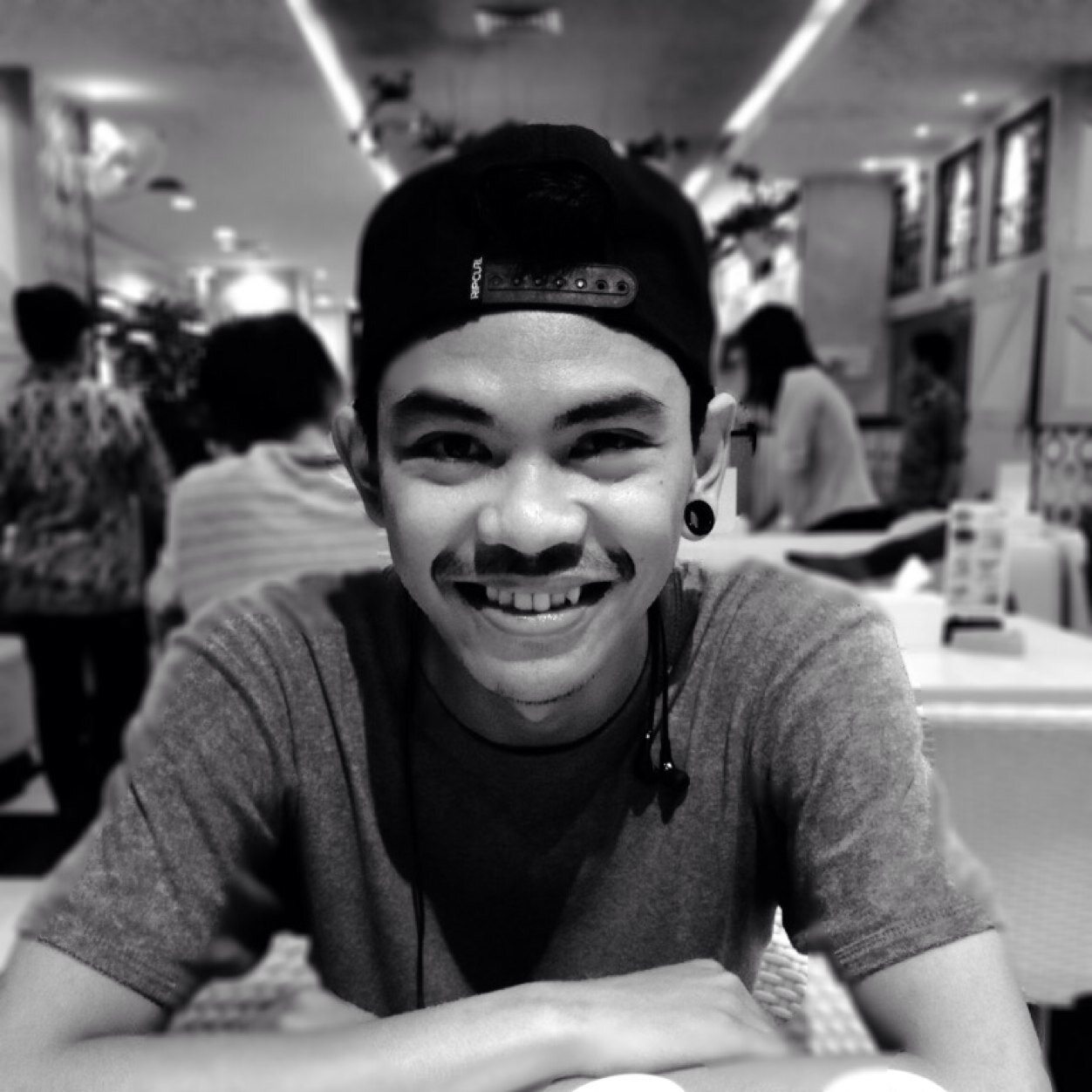 dhyttpa's profile picture. inhale the future,exhale the past!