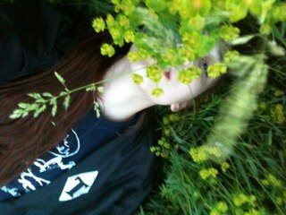 HalleRampulla's profile picture. whatever.