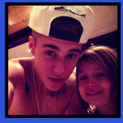 amo justin e não tenho vergonha dele só por derepente ele comete erros isso e normal todos nóis cometemos erros !!!