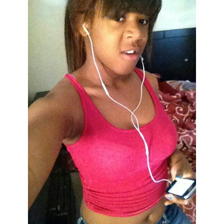 Single #MollySuee #QueenoFHearts
