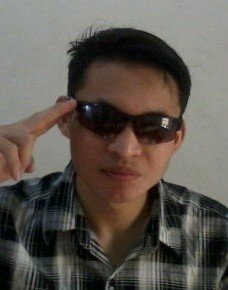 Bersyukur atas apa yg aku dapat slama ini .. sekecil apapu itU aku brsyukur krna itU nikmat yg Allah ksih wat aku .. /\\/\\/\/\ 

 Emon sebastian