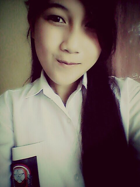 ♡Menjadi orang Yg lebih baik.||♡SMA N 1 Remboken||♡XI Ipa2||♡musik pop||kristen Katolik..♥♥