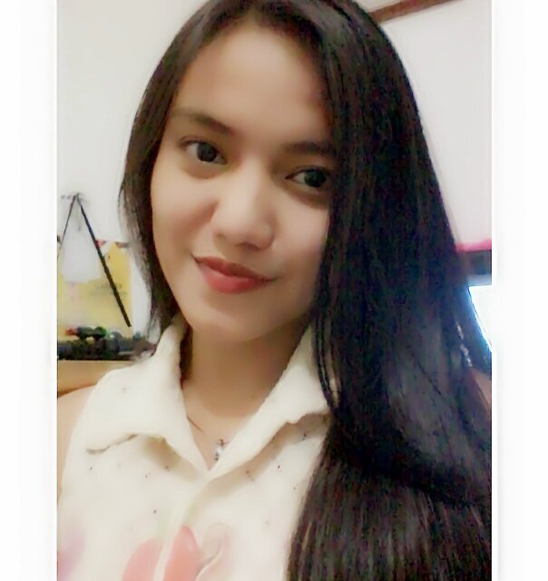 annitasarii's profile picture. 