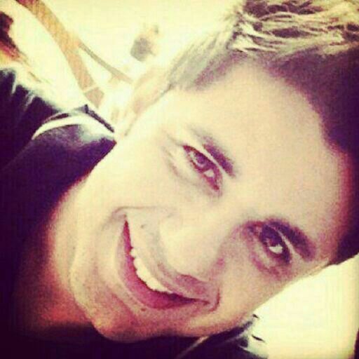 / Para todas as Garotas Apaixonadas pelo Cris, seja Loiras ou Morenas, Unidas pelo @CrisEfeitos ♥