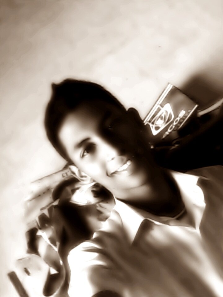 hola! my name is: ILAN ;) YO LA LLEVO RELAX Y TU?