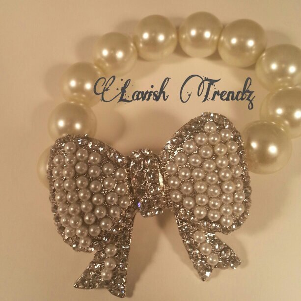 Lavish Trendz is a unique jewelry boutique specializing in unique collections.  ~Corporate events~ in-home jewelry parties~ vendor events~special occasions~