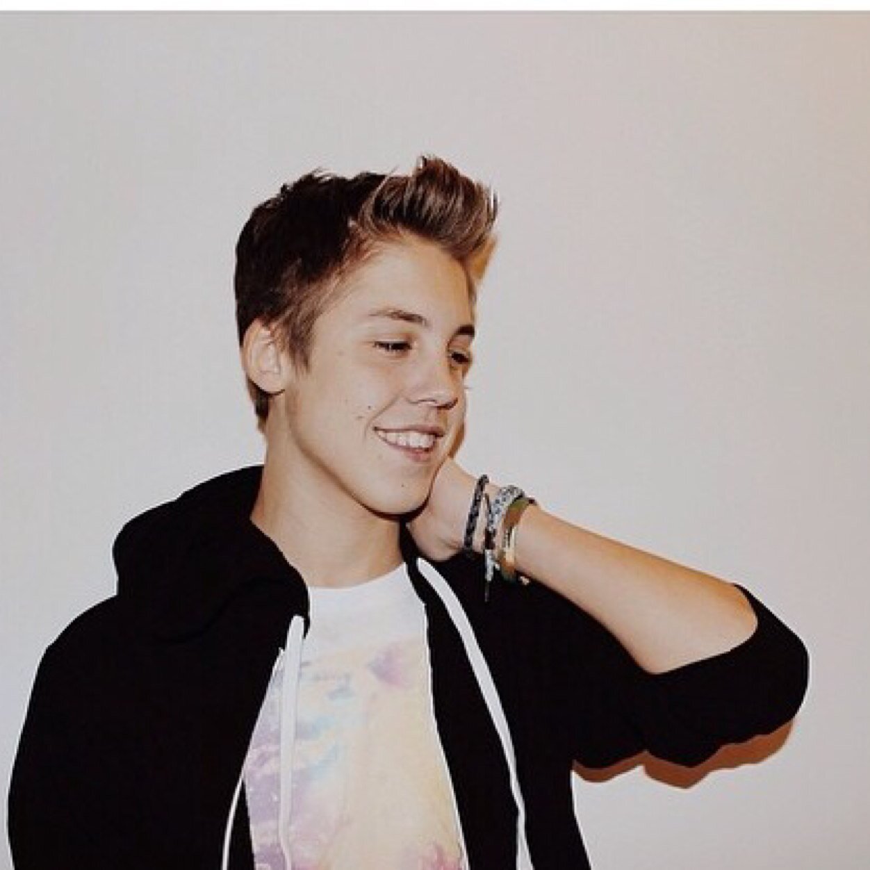 Tried reality hated it so im back with another fan account oops 

@vibinwithmatt is my homegirl