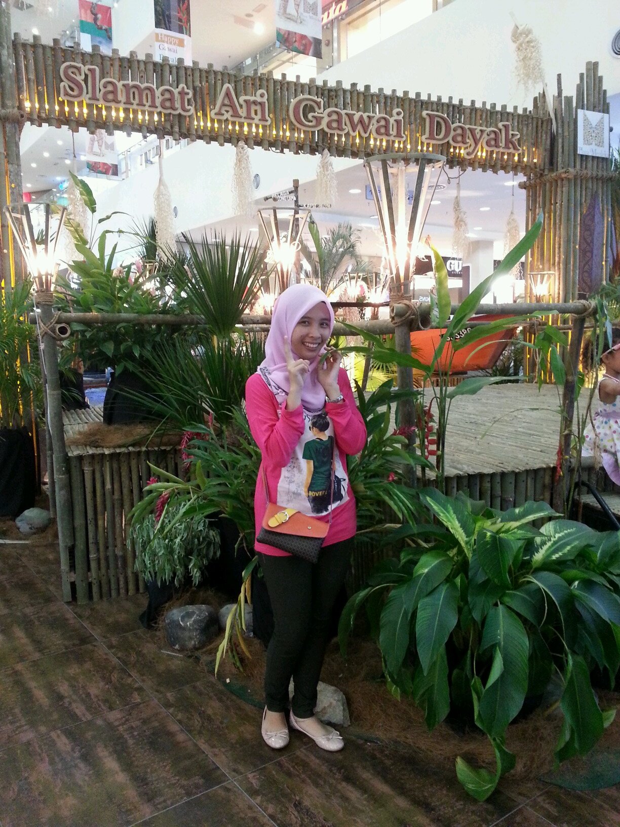 nurshimamuhdali's profile picture. If u want to be the best, u got to take out the best.. 😘