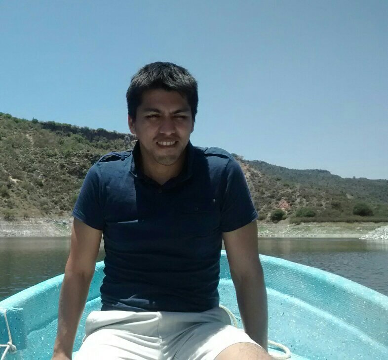 Melómano, lector, cinéfilo, padre de familia re-imaginando mi vida cada dia.