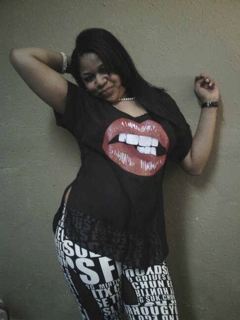 I dont fck with many cause aint nobody loyal , but i stay loyal to my $$$