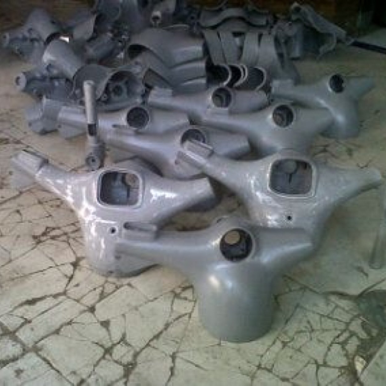 sell all about handlebar of classic vespa, menjual berbagai macam stang vespa tahun tua. WA/sms 085778193344, pin. 7DD7B89C