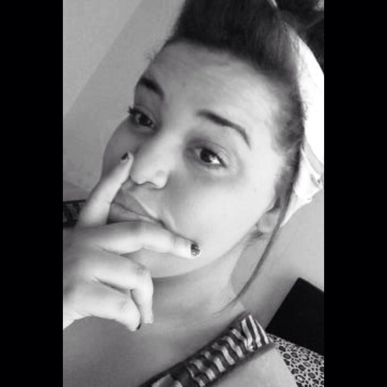 Hi im breanna but u already knew that well u can call me brezzy or anna dont matter I like everyone I dont judge so follow me i'll follow back bye✌️