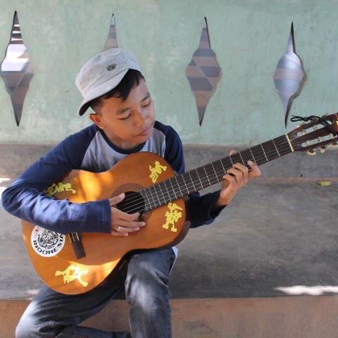 Works at RRI PRO 2 BATAM.
I just want to feel real love.
https://t.co/G6ugMdEDXT