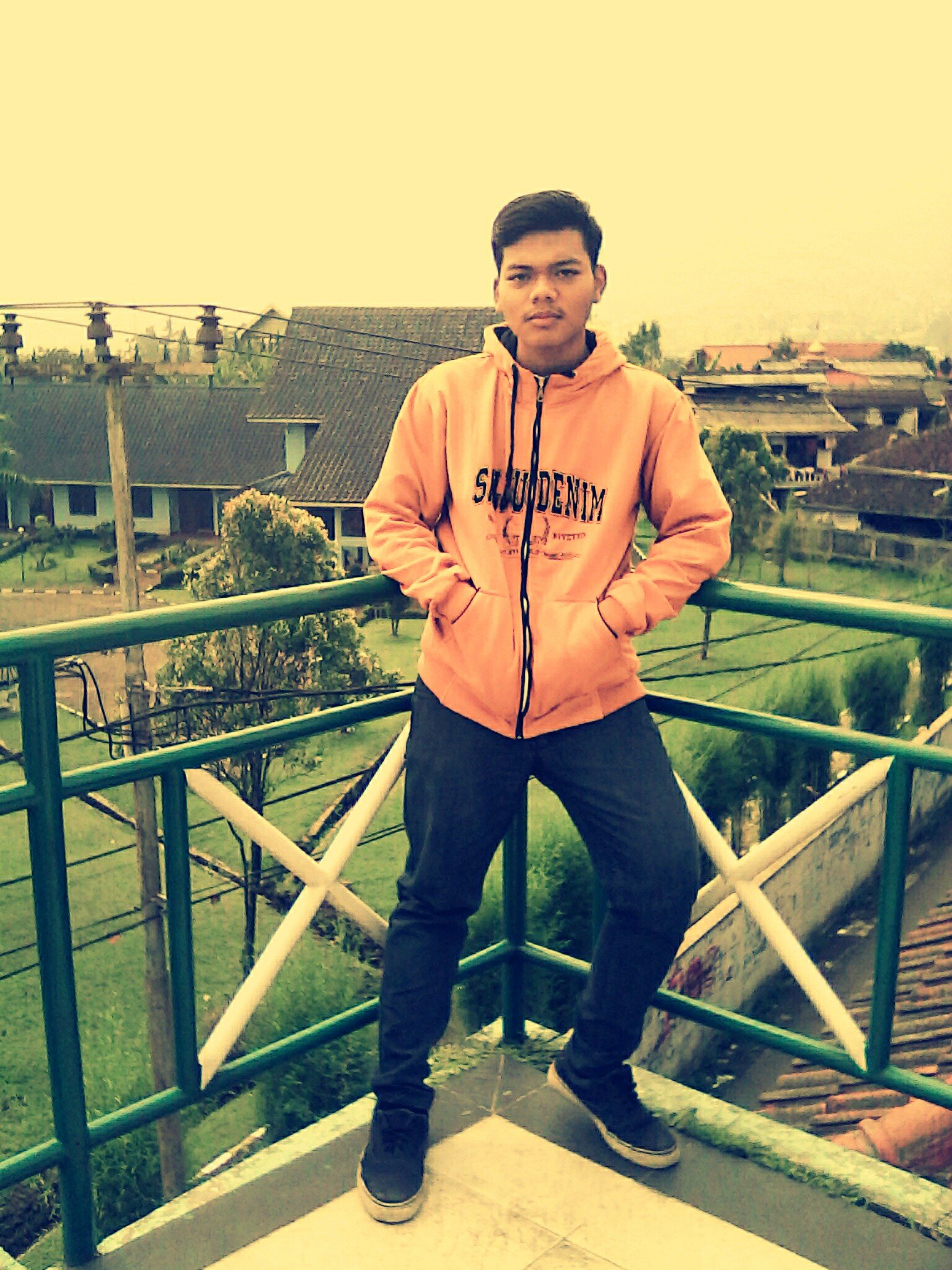 Muhammad_1khsan's profile picture. Haloo!! Follow, Just mention:):):) Always Follback