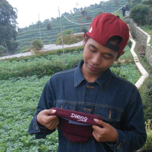 become a useful person for others.
and be successful next world.
study hard in school I loved SMK N 2 Yogyakarta.