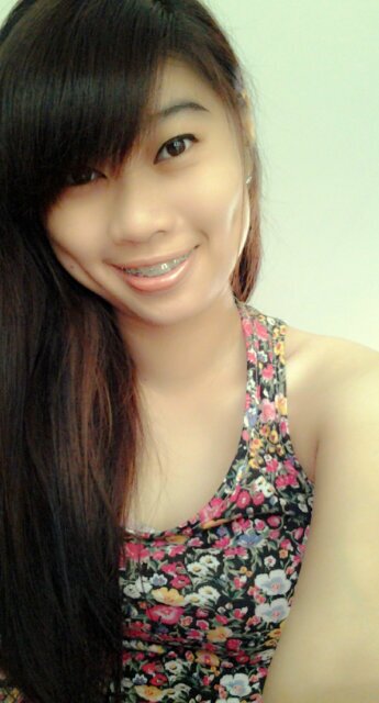 Sebelum berkomentar mengenai orang lain, lihatlah dirimu sendiri :D. ♥being me
