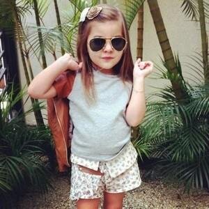 Just turned 5 yrs old,lil diva!hehe Evayyyyyyy is the coolest aunt EVERRRRR!!!!!!