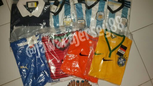 Pemasok jersey HIGH GRADE Kualitas BOSS harga anak KOS