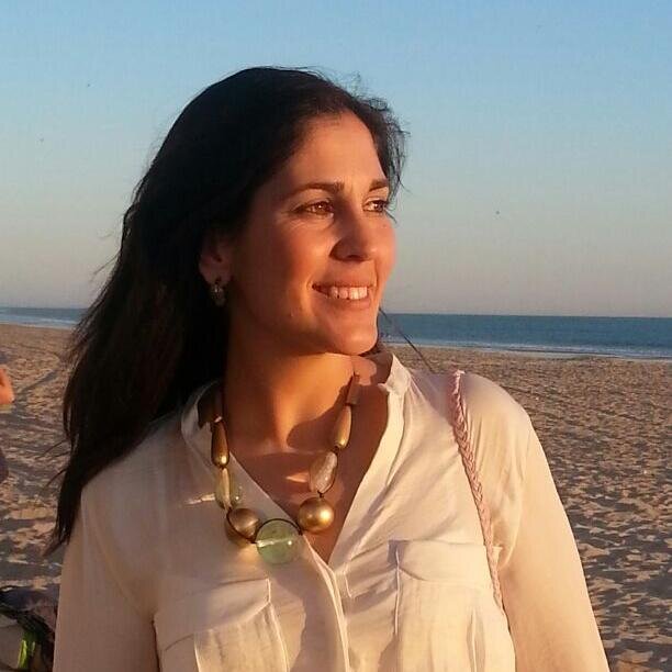 Enfermera (PhD) especialista en familiar y comunitaria. Feminista por conviccion. Amante de la naturaleza, la musica, los animales y de la buena compañia.