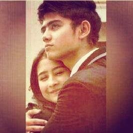mak comblangnya @alysyarief @aliando26 and @PrillieyBie