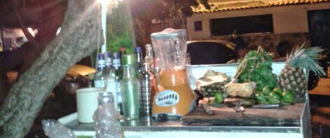 disfrutas de los mas ricos cocteleles cerca del mar