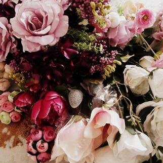 ElisWedding's profile picture. 