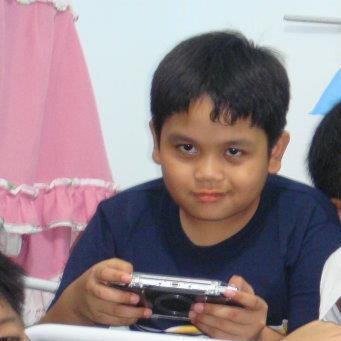 Minecraft Addict. Not afraid to play SlenderMan Game. That was shit Ok?. History Lover Sometimes. I don't like Bitches ♥. I'm a Simple Living Person :)