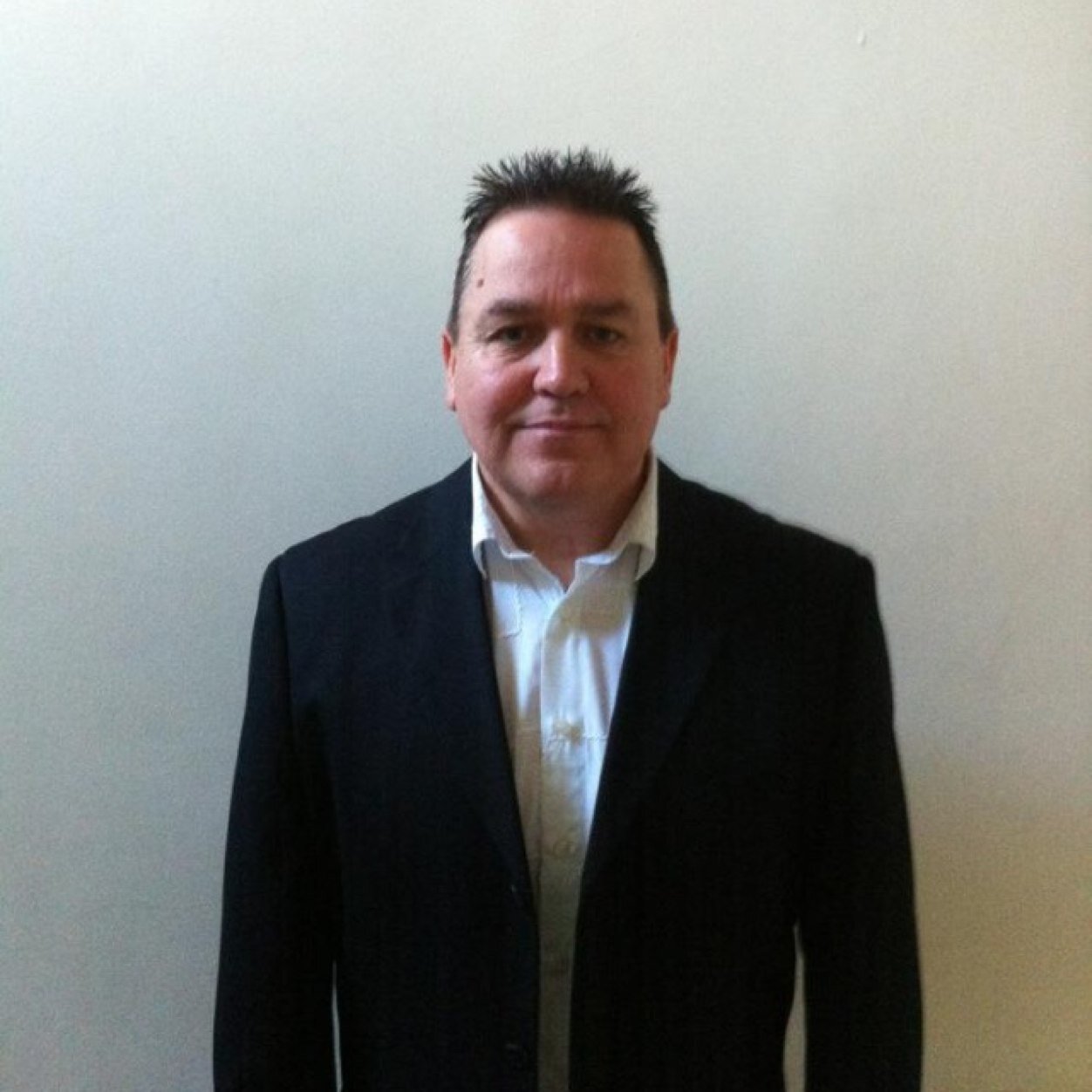 Tel: 07999657404 
Email: hspeed@mail.com
Facebook: Howard Speed Medium Clairvoyant
