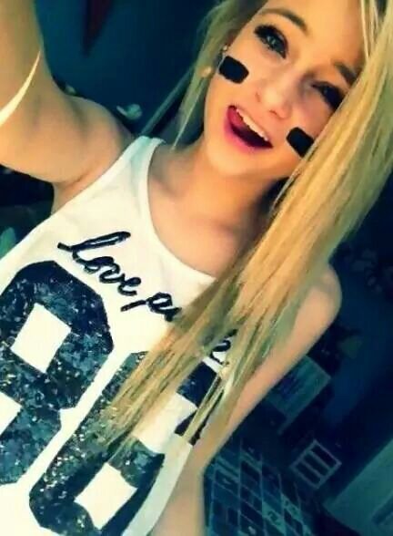 NickininGzleri's profile picture. 