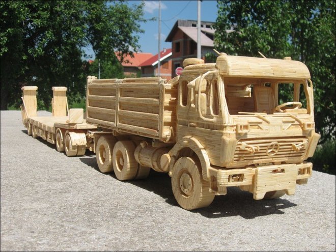 студент, тусовщик