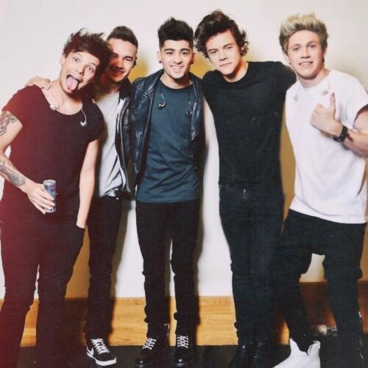 @Onedirection if you see this please follow me on @itshoransoul you'll make me the happiest girl ever. I love you